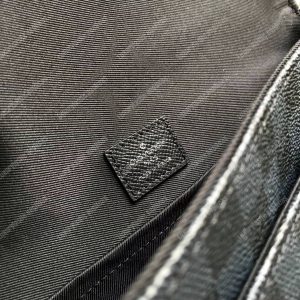 LV Matchpoint Messenger Damier Cobalt Canvas - Image 4