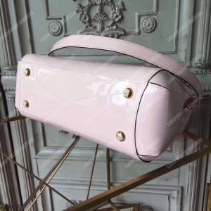 LV Montaigne MM Tote Bag Monogram Vernis Rose Ballerine - Image 4