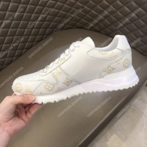 LV Sneaker Run Away Monogram Gold - Image 9