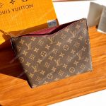 LV Pallas Beauty Case Lie Devine