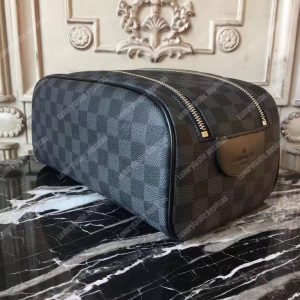 LV King Size Toiletry Bag Damier Graphite - Image 4