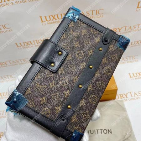 LV Petite Malle Monogram - Image 13