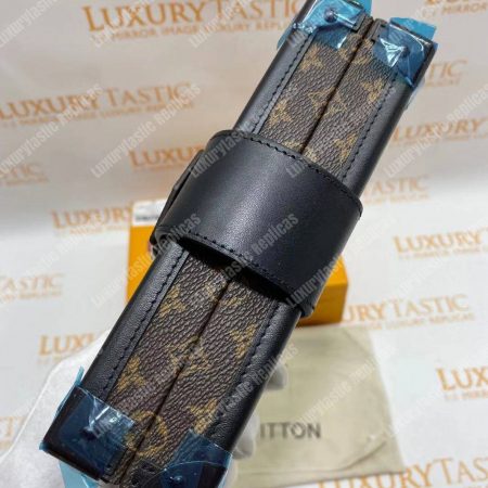 LV Petite Malle Monogram - Image 16