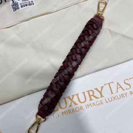 LV Beaubourg Hobo Mini Monogram - Image 16