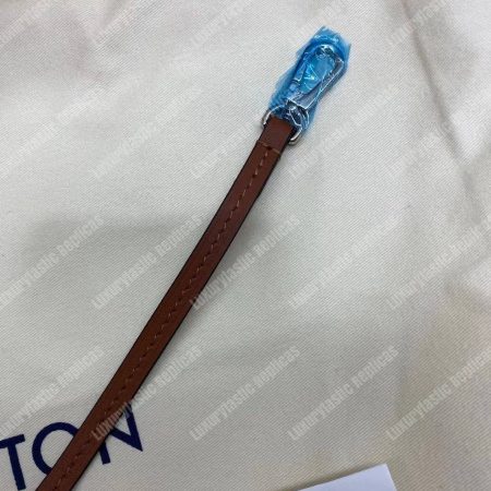 LV Girolata Monogram Crème Beige - Image 25