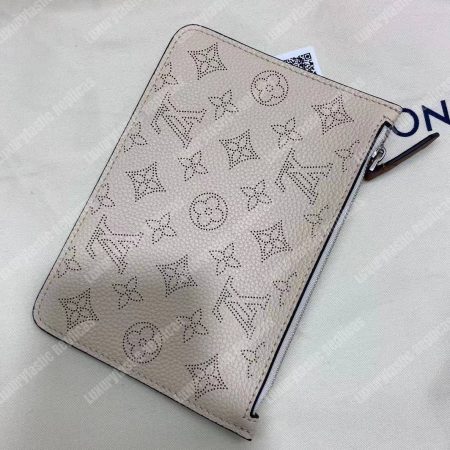 LV Girolata Monogram Crème Beige - Image 12