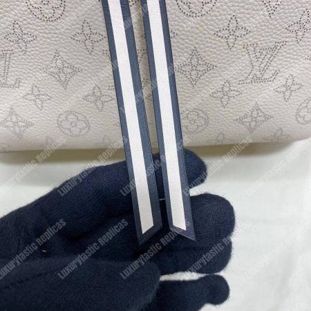 LV Girolata Monogram Crème Beige - Image 16