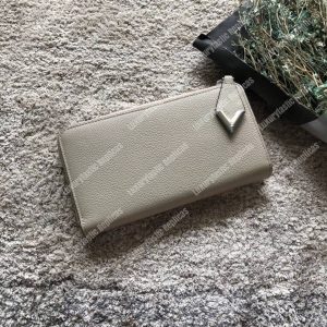 LV Comete Wallet Autres Cuirs Galet - Image 6