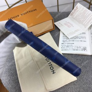 LV Passport Cover Taiga Monogram Cobalt - Image 8