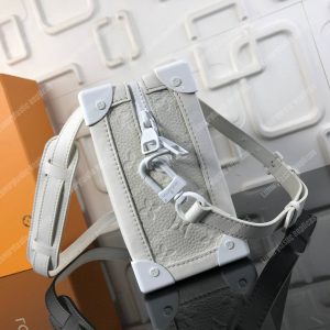 LV Soft Trunk Taurillon Monogram Leather Powder - Image 3