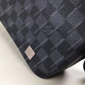 LV District PM Damier Canvas - Image 8