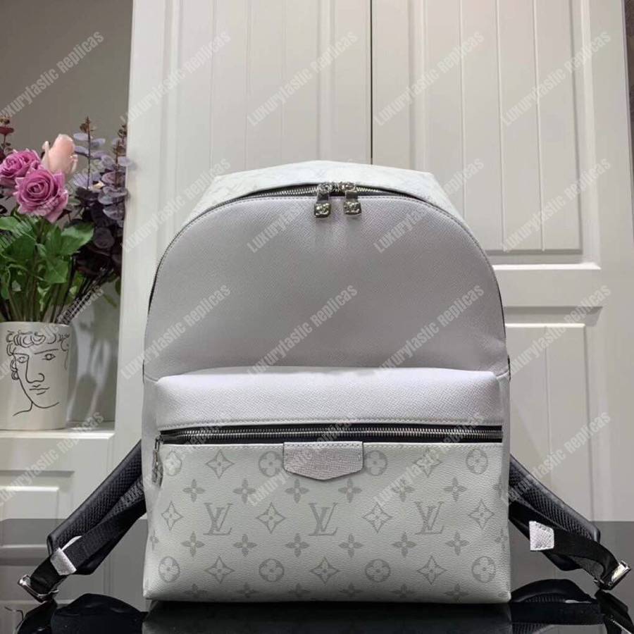 LOUIS VUITTON Taiga Monogram Discovery Backpack PM White 1185811