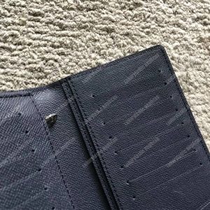 LV Circle signature Brazza Wallet Epi Leather Bleu Azur - Image 7