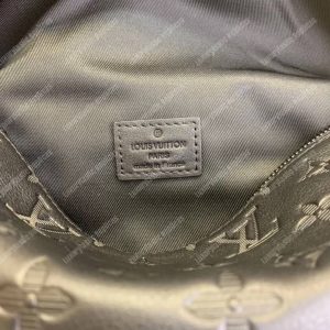 LV Discovery Bumbag G65 Monogram Shadow - Image 9