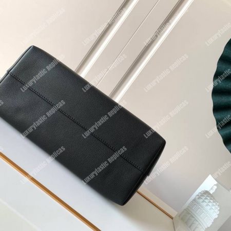 LV Lockme Hobo Black - Image 7