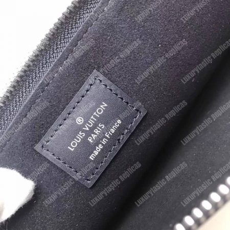 LV Pochette Essential V Epi Leather - Image 8