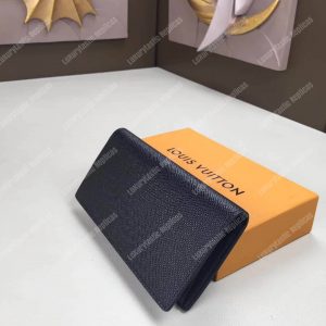 LV Brazza Wallet Taiga Leather Noir - Image 9