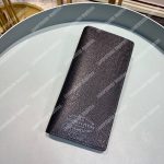 LV Brazza Taiga Articles De Voyage Louis Vuitton Malletier Wallet Noir