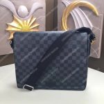 LV District MM Messenger Bag Damier Graphite Canvas