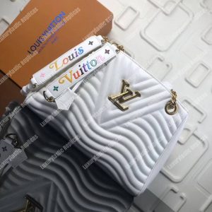LV New Wave Chain Tote White - Image 10