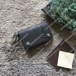 LV Rivets Chain Wallet Epi Leather - Image 9