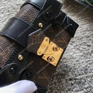 LV Essential Trunk Monogram - Image 10