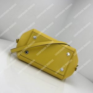 LV Milla PM Veau Nuage Vert Acide - Image 8