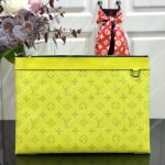 LV Discovery Pochette Monogram Yellow