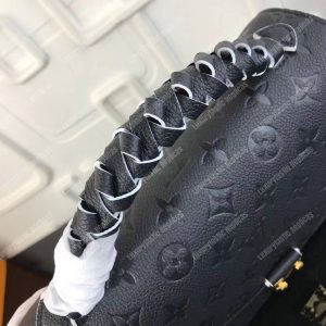 LV Pochette Metis Monogram Empreinte Leather Noir - Image 11