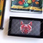Gucci GG Supreme Zip Around Wallet with Wolf
