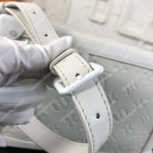 LV Soft Trunk Taurillon Monogram Leather Powder - Image 7