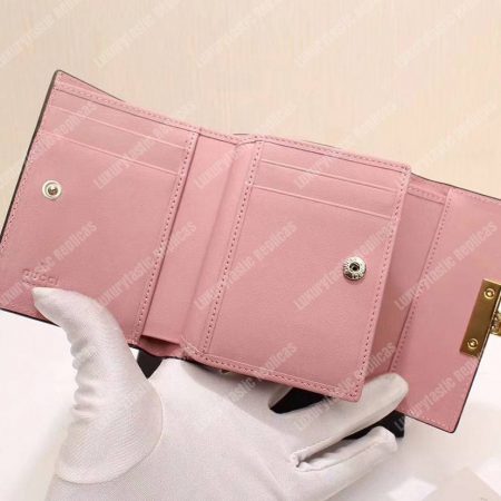 Gucci GG Padlock Wallet Magnolia - Image 5