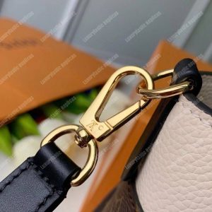 LV On My Side Rouge Pirate - Image 8