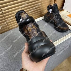LV Archlight Sneaker Noir - Image 9