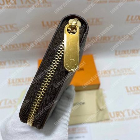 LV Zippy Wallet Monogram Brown - Image 13