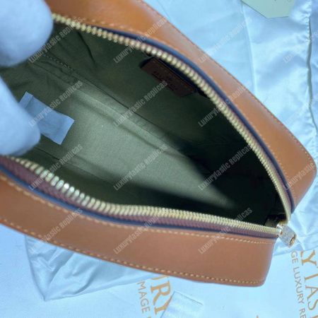 Gucci Vintage Canvas Shoulder Bag - Image 20