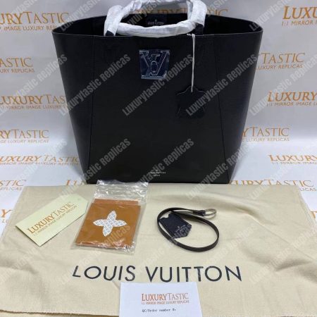 LV Lockme Cabas Bag Noir - Image 13