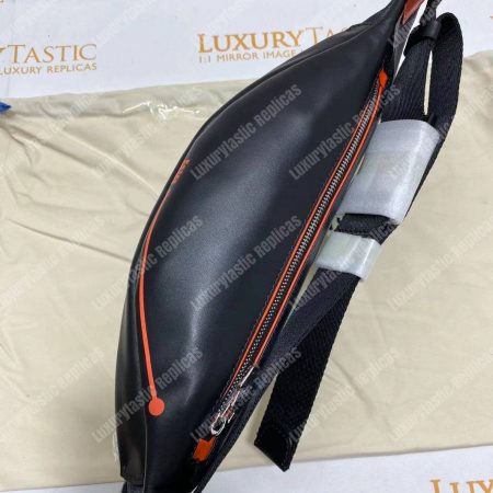 LV Damier Cobalt Canvas Race Discovery Bumbag - Image 16