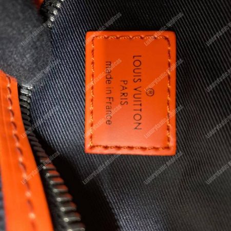 LV Damier Cobalt Canvas Race Discovery Bumbag - Image 20