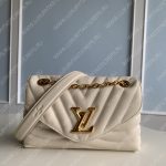 Louis Vuitton NEW WAVE CHAIN BAG MM Ivory M58549