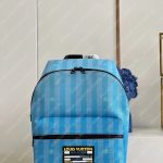 Louis Vuitton DISCOVERY BACKPACK Gradient Blue M59913