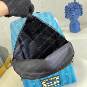 Louis Vuitton DISCOVERY BACKPACK Gradient Blue M59913 - Image 8