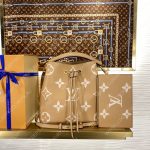 Louis Vuitton NÉONOÉ MM Beige / Cream M45808