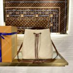 Louis Vuitton NÉONOÉ MM Cream M45306