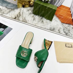 GUCCI JOLIE GG SUPREME CANVAS AND RUBBER SLIDES GREEN 1473721 - Image 3