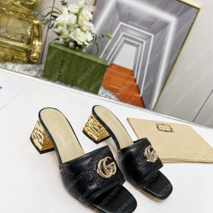 GUCCI JOLIE GG SUPREME CANVAS AND RUBBER SLIDES BLACK 1473721 - Image 9