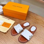 LOUIS VUITTON FLAT MULE WHITE 1AADIW