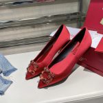 ROGER VIVER FLOWER STRASS BUCKLE PUMPS RED RVW4141