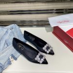 ROGER VIVER FLOWER STRASS BUCKLE PUMPS BLACK RVW4141