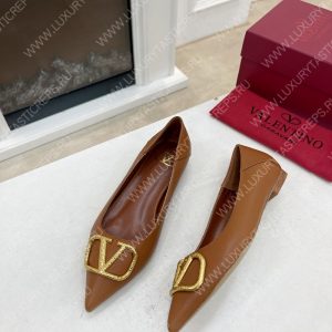 VALENTINO V BUCKLE PUMPS BROWN SW2S0Q63DSH0NO - Image 3